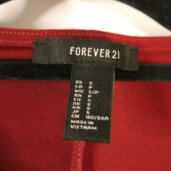 Burgundy Dress (Party/Formal) - Picture 3 of 3